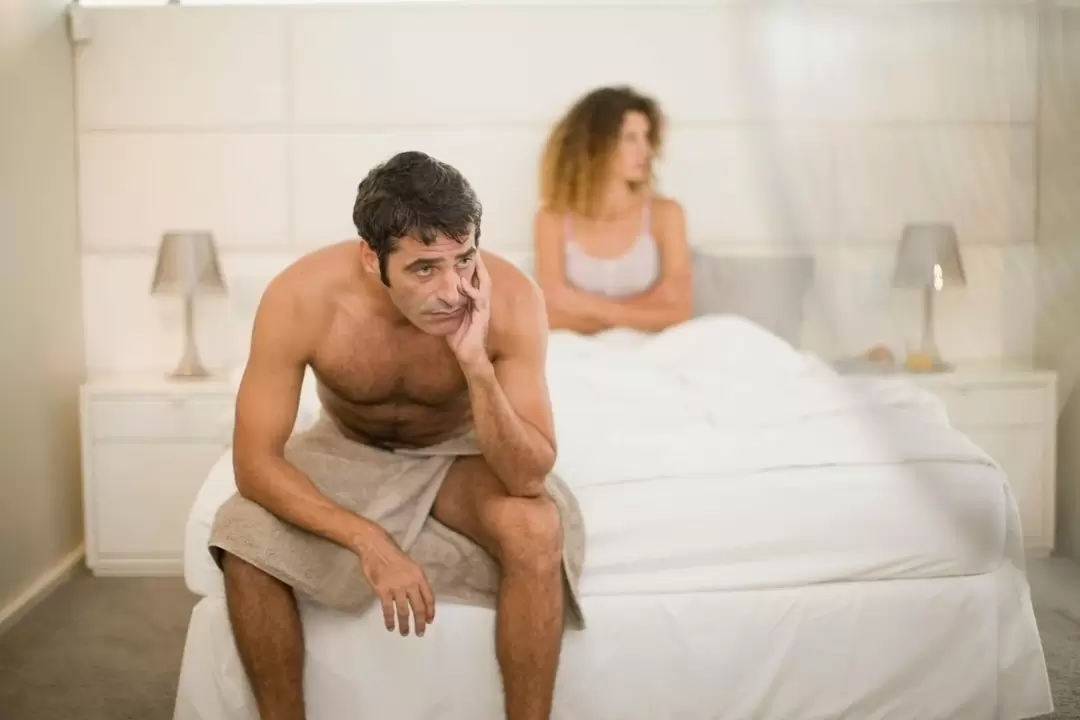 Mauvaise puissance chez un homme et son augmentation des capsules Eroboost